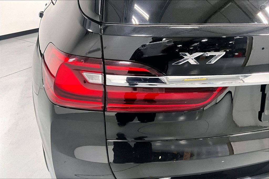 Used 2021 BMW X7 xDrive40i w/ Premium Package AWD/4WD image 32