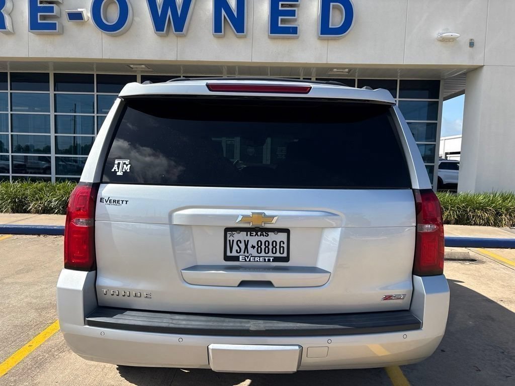 Used 2017 Chevrolet Tahoe LT w/ Luxury Package AWD/4WD image 10