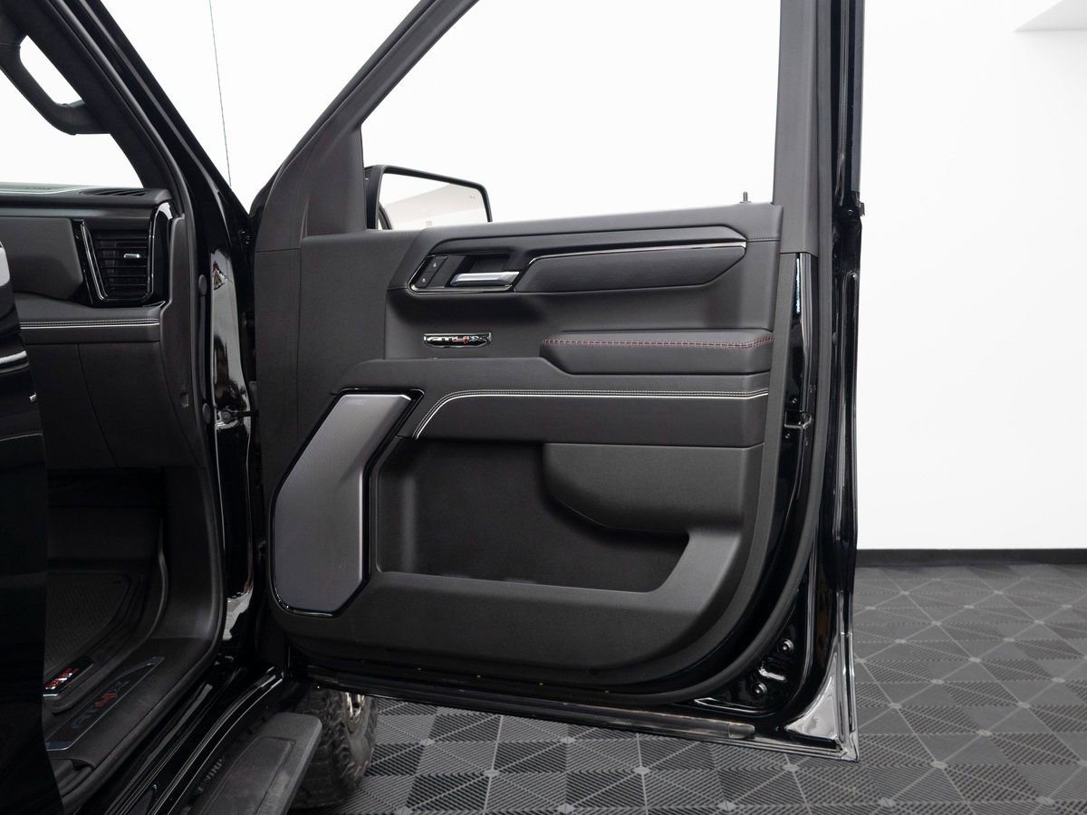 Used 2025 GMC Sierra 1500 AT4X image 27