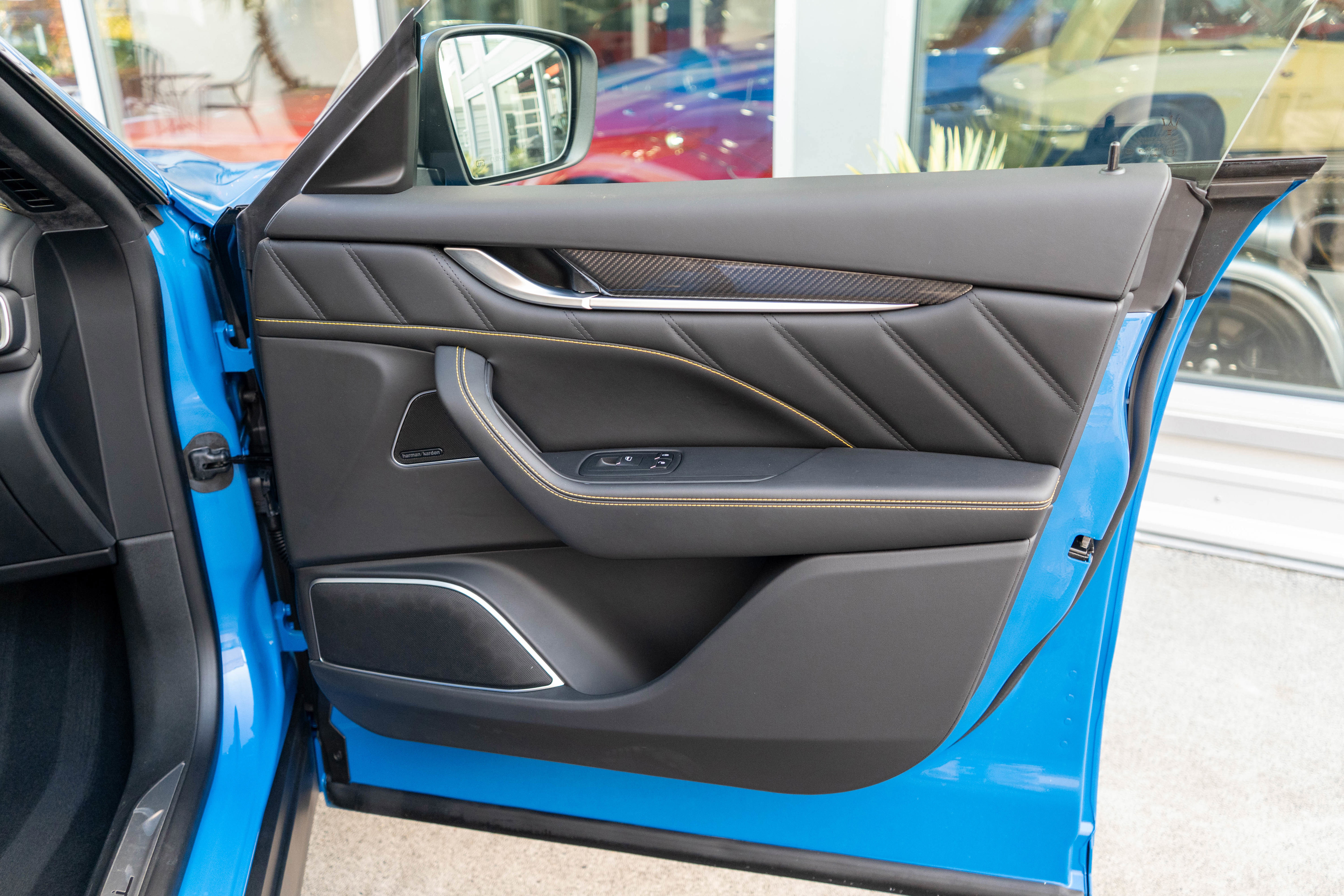 Used 2022 Maserati Levante F Tributo image 42