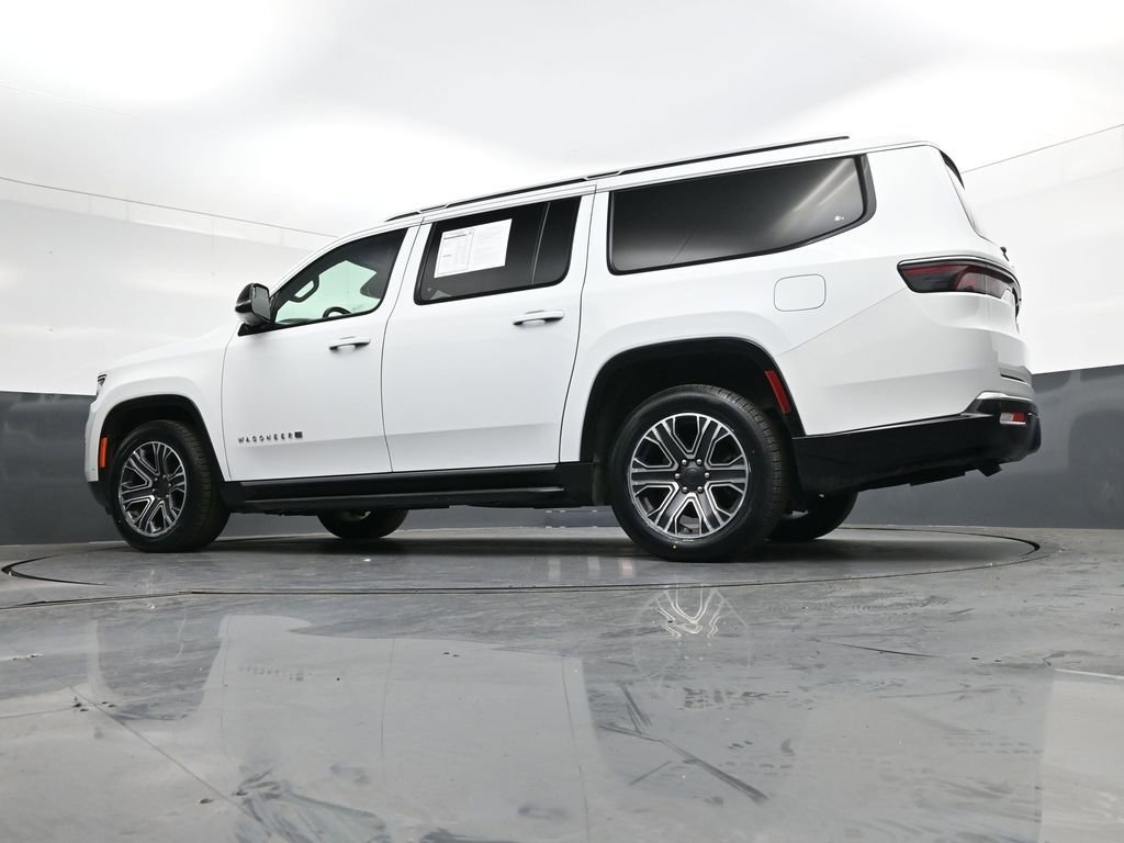 Used 2024 Jeep Wagoneer L Series II w/ Flexible Seating Group image 37