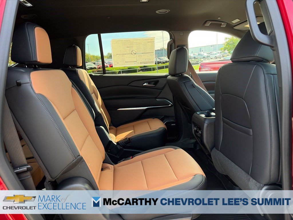New 2027 Chevrolet Traverse Z71 w/ Enhanced Driving Package AWD/4WD image 33