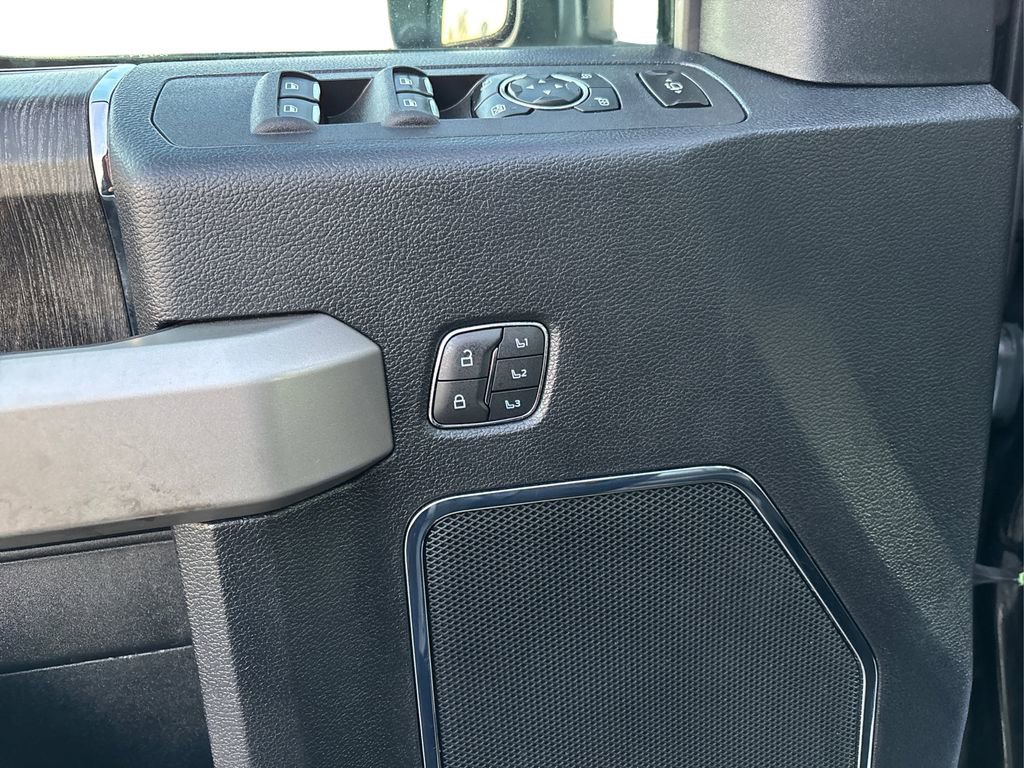 Used 2020 Ford F250 Lariat w/ Lariat Ultimate Package image 36