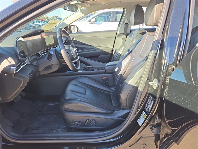 Used 2024 Hyundai Elantra Limited image 10