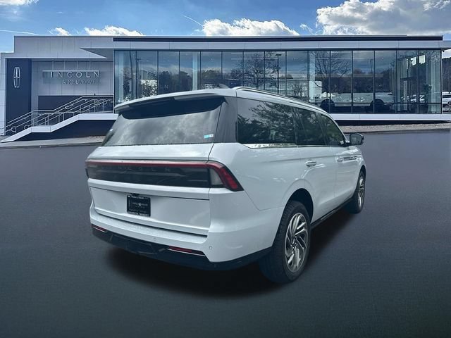 New 2026 Lincoln Navigator Reserve AWD/4WD image 8