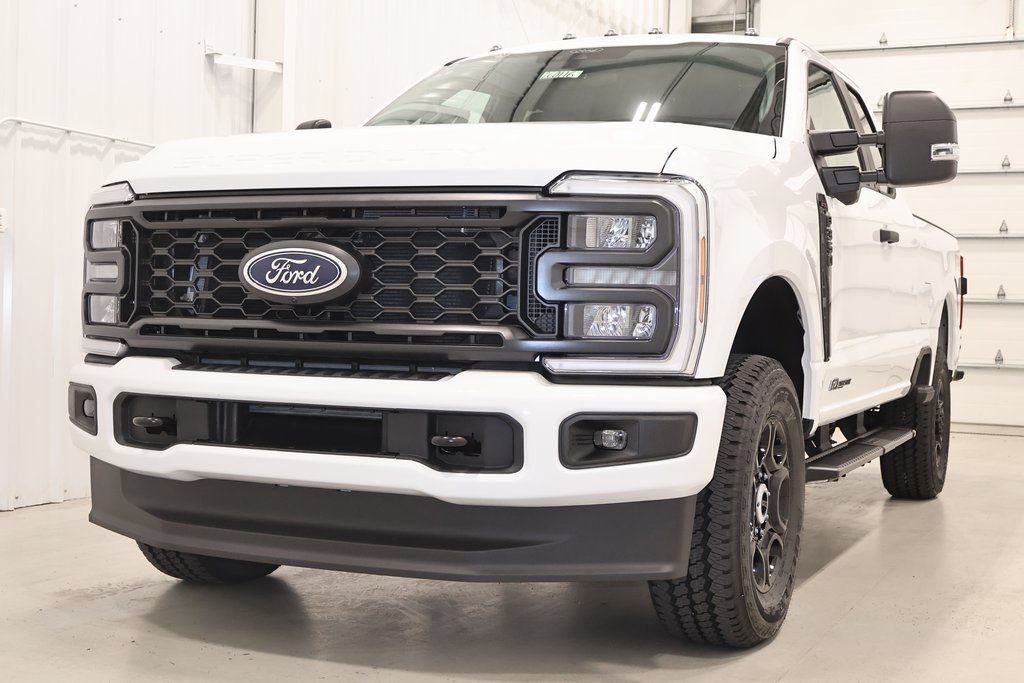 New 2026 Ford F350 XL w/ STX Appearance Package AWD/4WD image 4