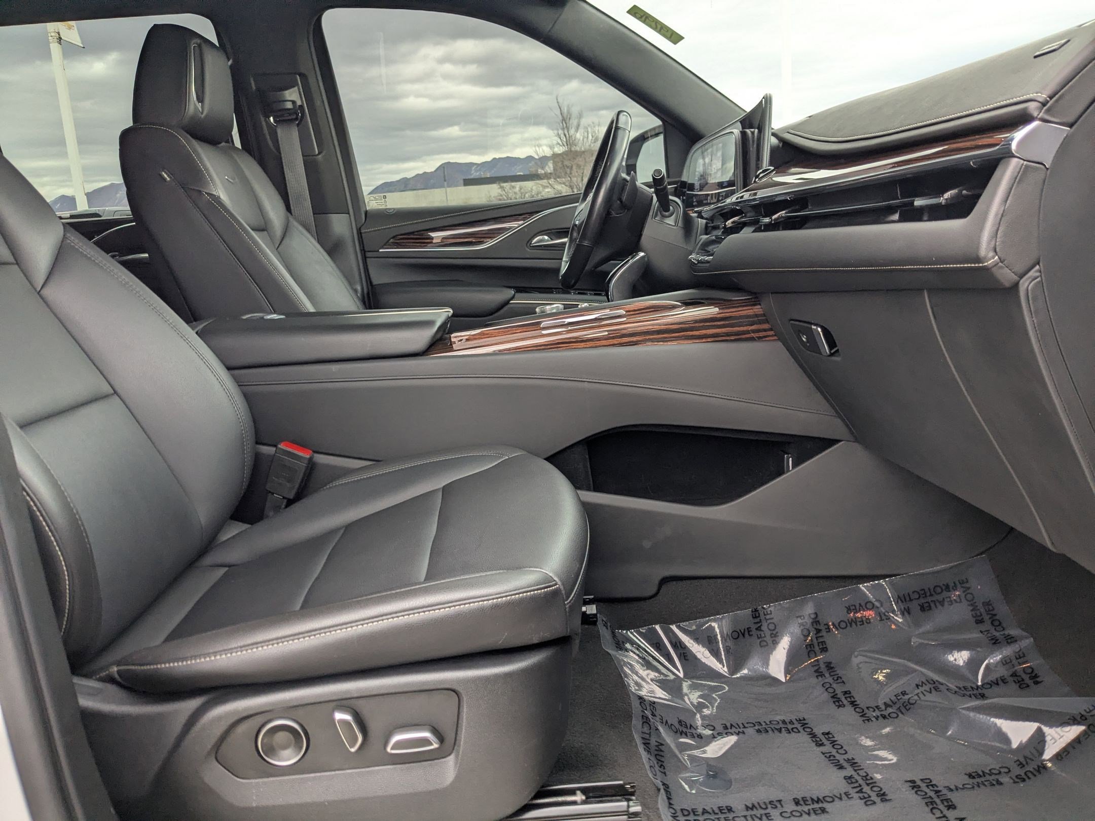 Certified 2021 Cadillac Escalade Luxury image 21