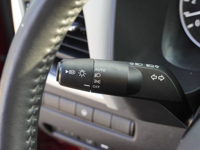 Used 2023 Nissan Rogue SV w/ SV Premium B Package FWD image 32
