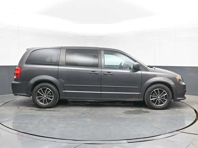 Used 2016 Dodge Grand Caravan SXT FWD image 11