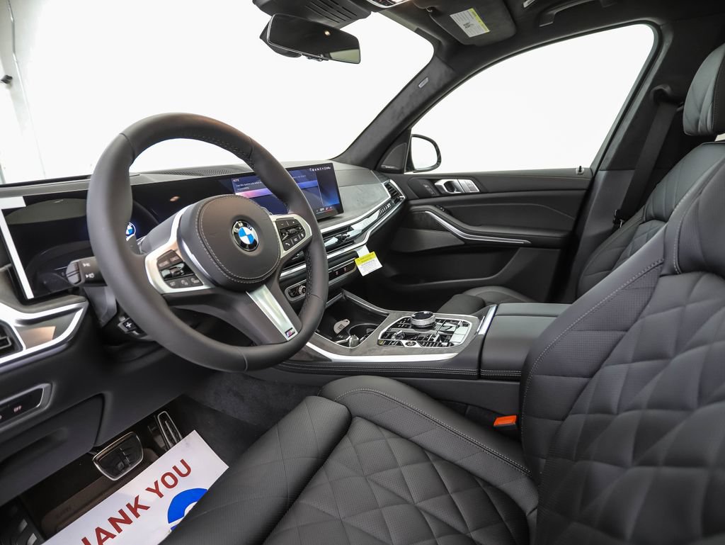 Used 2027 BMW X7 xDrive40i w/ M Sport Package AWD/4WD image 10