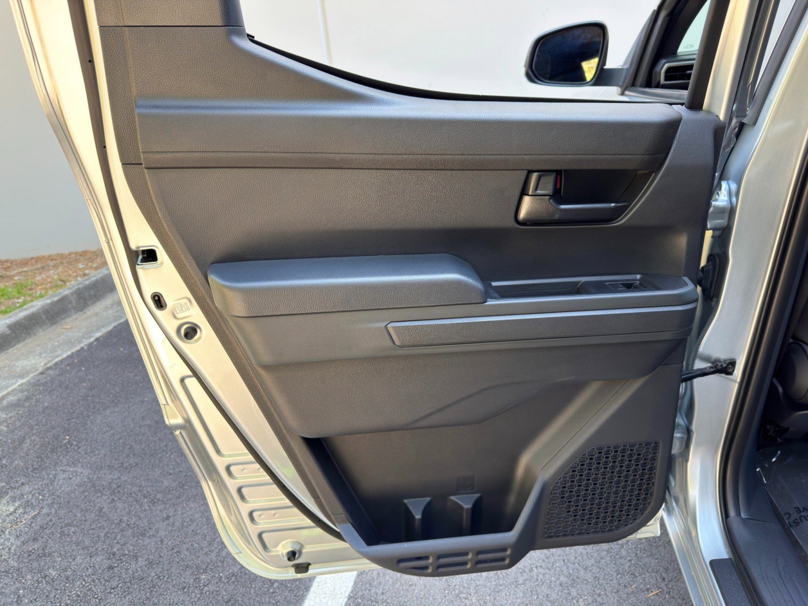 Used 2024 Toyota Tacoma SR image 37