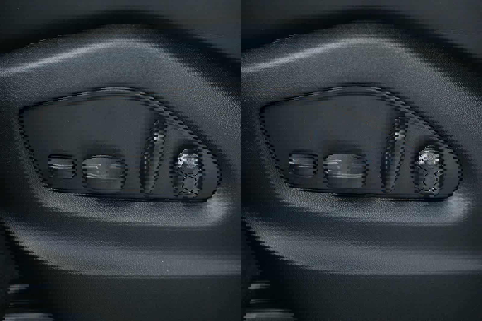 New 2026 Porsche Cayenne S image 23