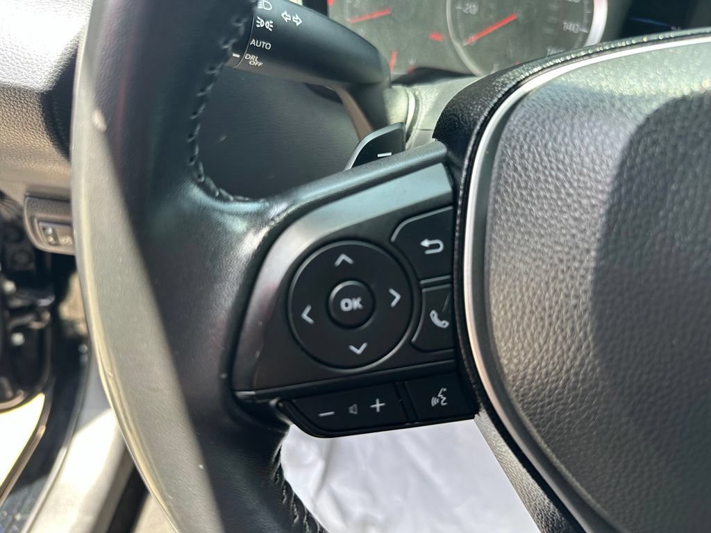 Used 2020 Toyota Corolla SE FWD image 17