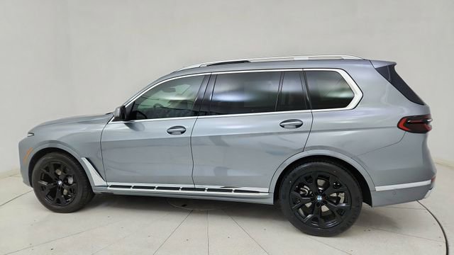 Used 2026 BMW X7 xDrive40i image 4