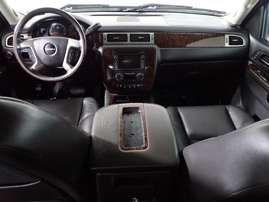 Used 2011 GMC Sierra 1500 Denali AWD/4WD image 31