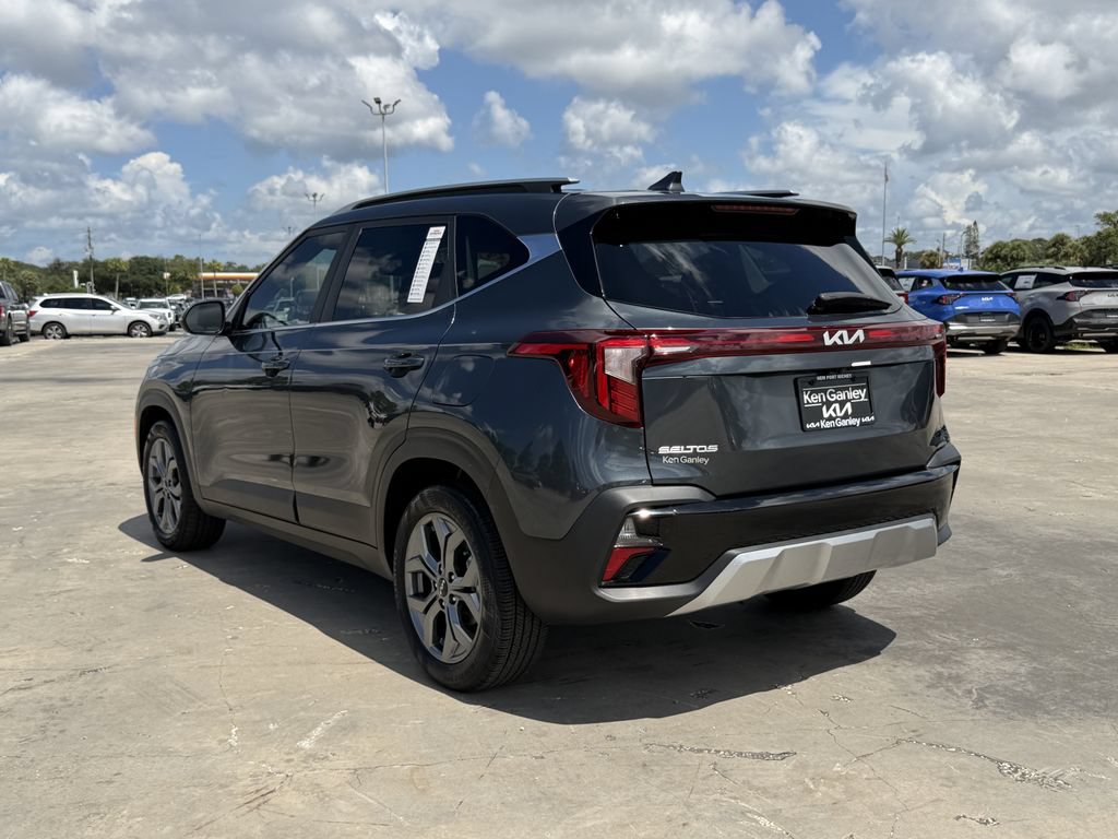 Certified 2024 Kia Seltos S FWD image 5