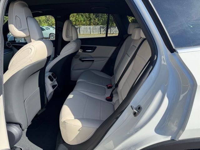 Used 2026 Mercedes-Benz GLC 300 4MATIC image 13