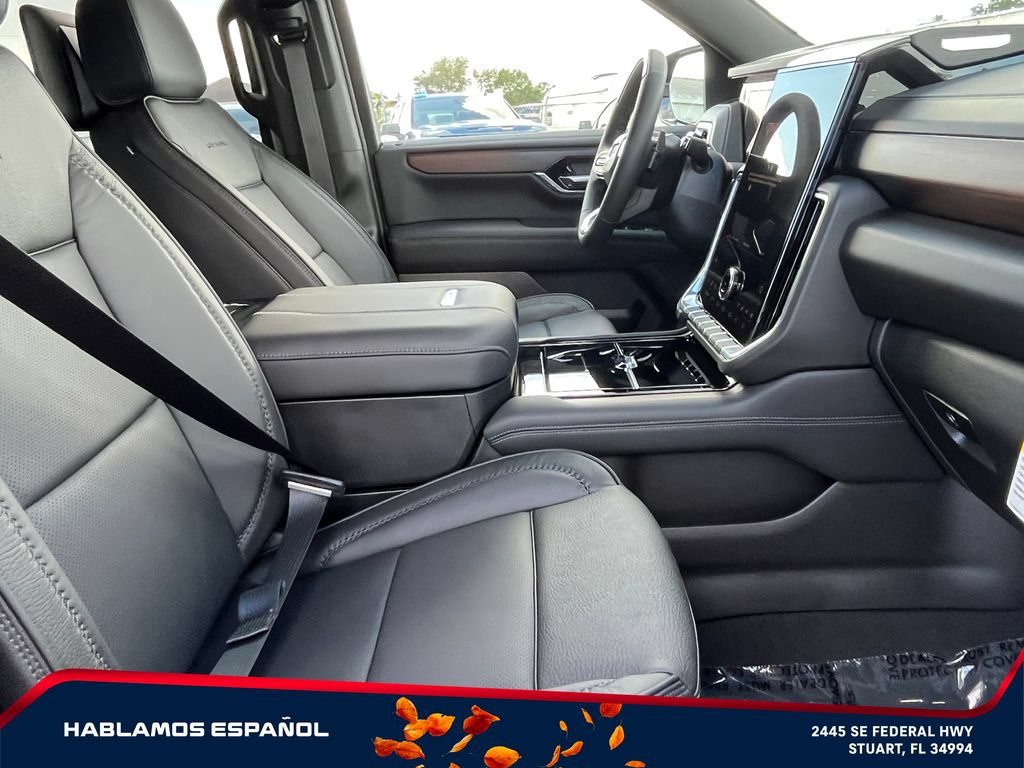 New 2026 GMC Yukon XL Denali w/ Denali Reserve Package AWD/4WD image 20