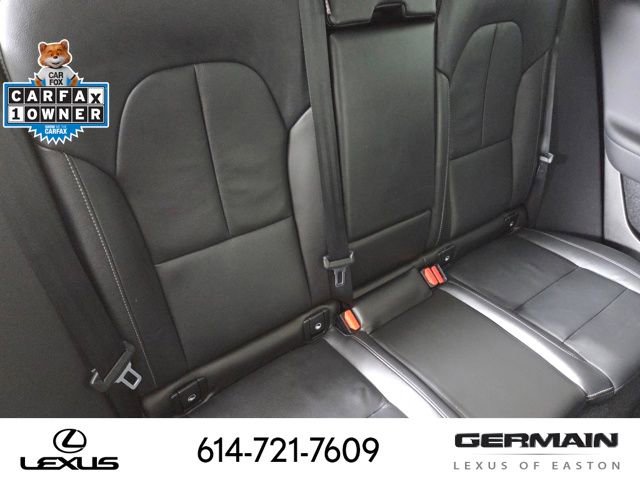 Used 2025 Volvo XC40 B5 Plus image 21