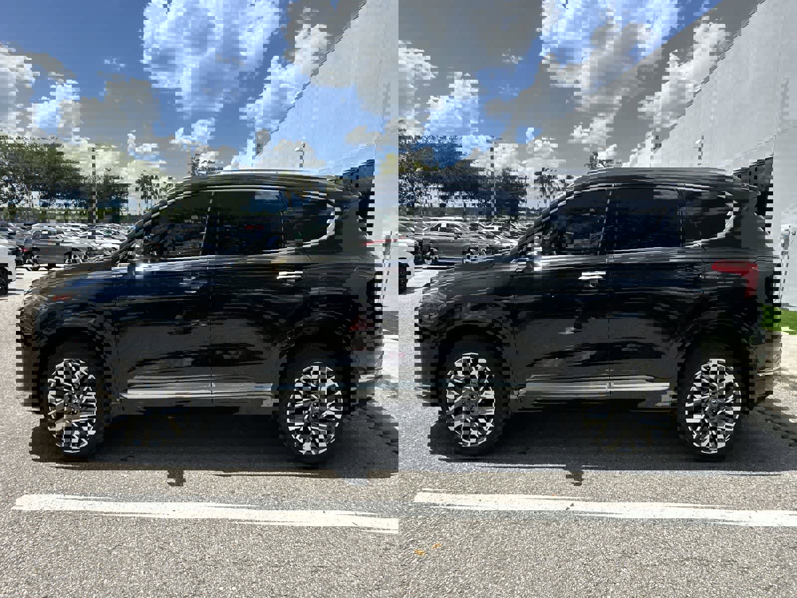 Used 2023 Hyundai Santa Fe Calligraphy AWD/4WD image 5