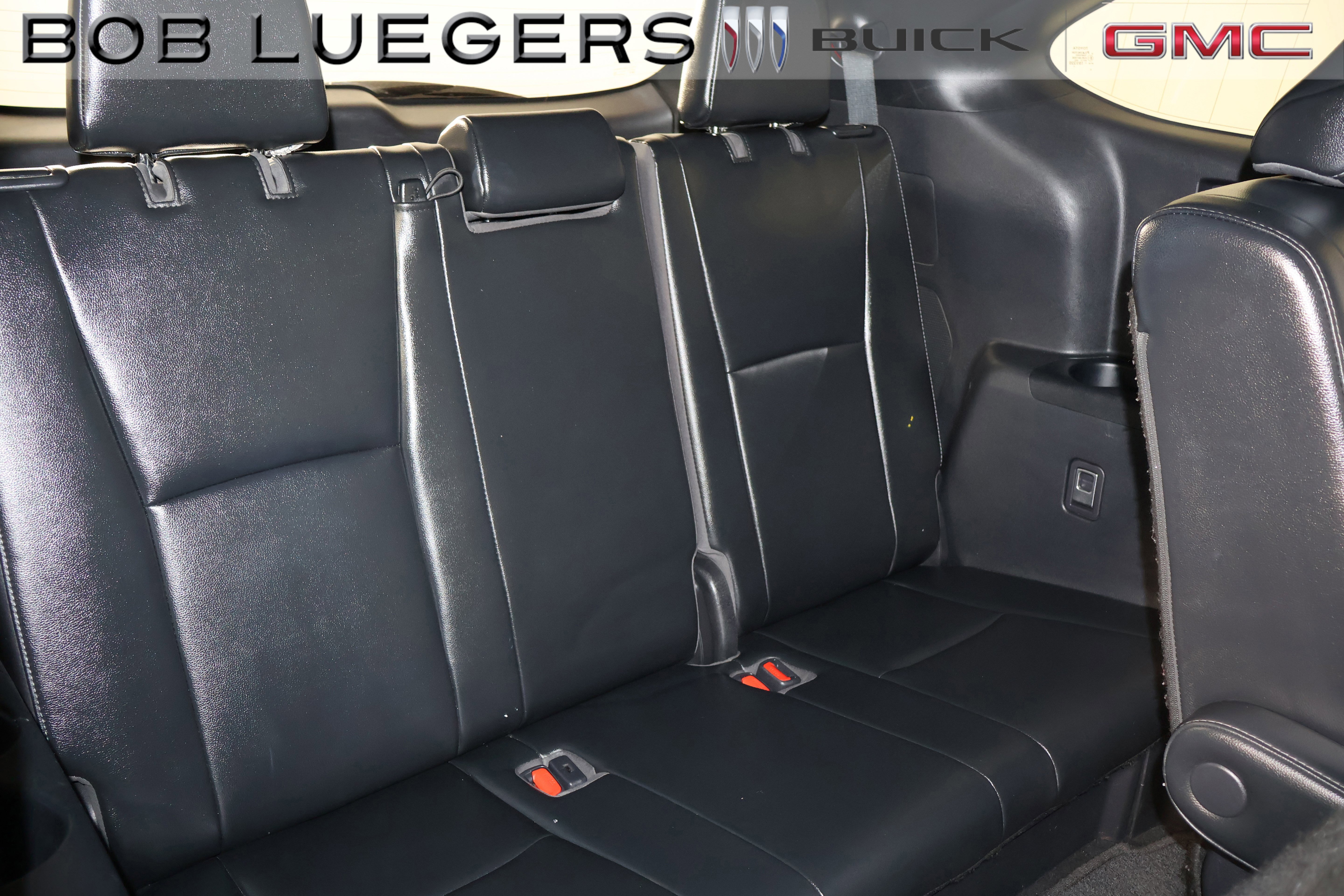 Used 2021 Toyota Highlander XSE AWD/4WD image 17
