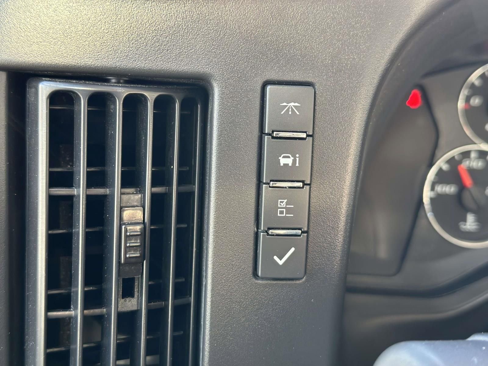 New 2025 Chevrolet Express 3500 RWD image 15