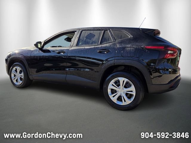 Used 2024 Chevrolet Trax LS image 3