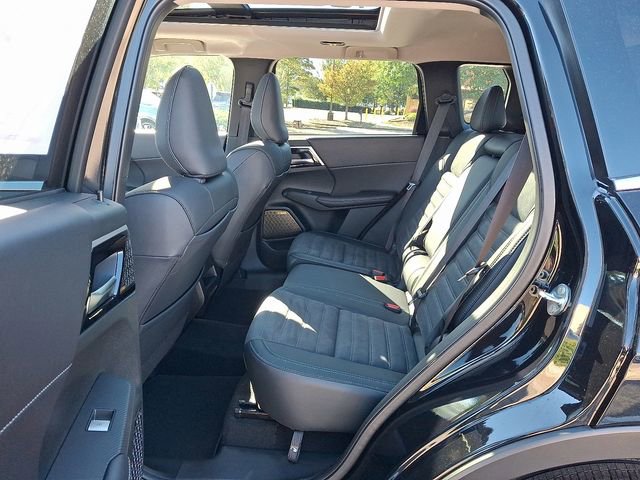 New 2025 Mitsubishi Outlander SE image 7