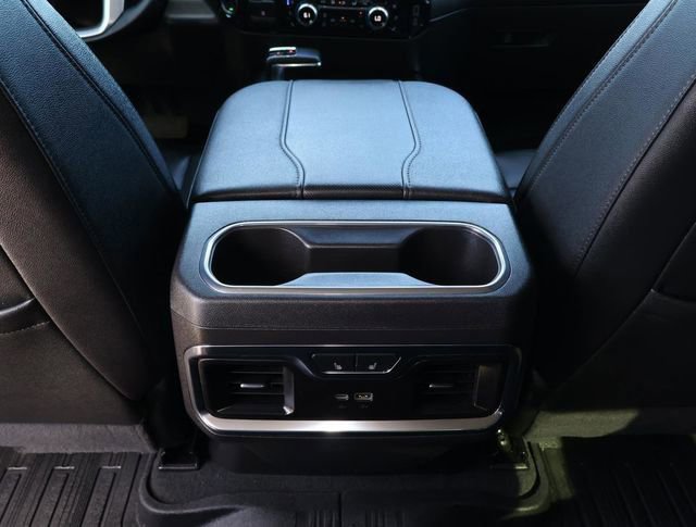 Used 2024 GMC Sierra 1500 SLT image 13