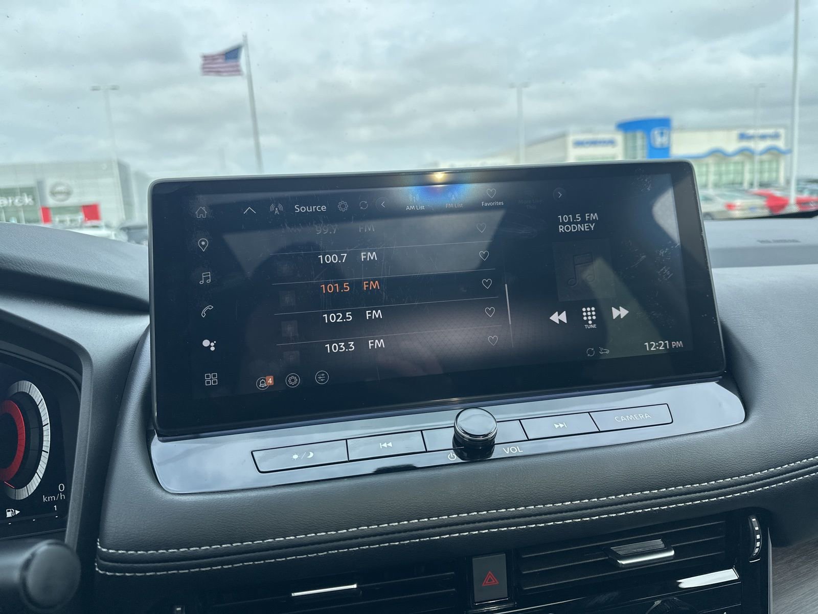 Used 2024 Nissan Rogue Platinum image 46