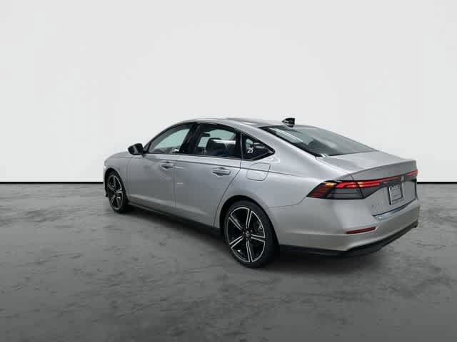 Used 2026 Honda Accord SE image 2
