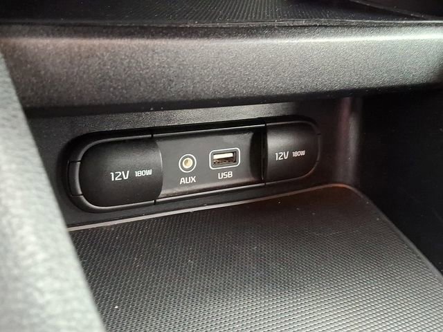 Used 2020 Kia Forte LXS FWD image 33