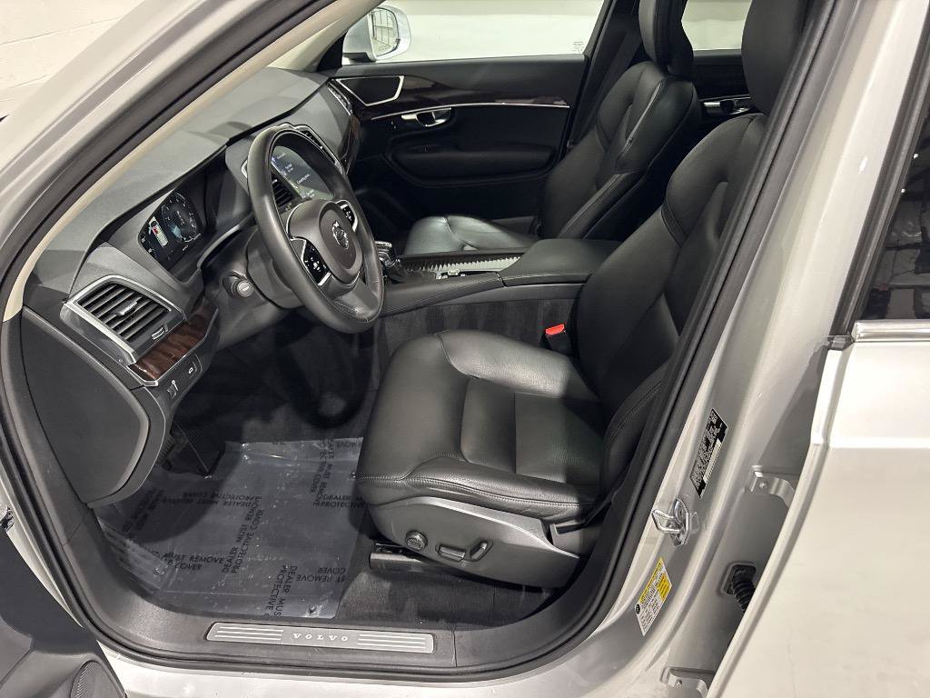 Used 2019 Volvo XC90 T6 Momentum w/ Protection Package AWD/4WD image 36