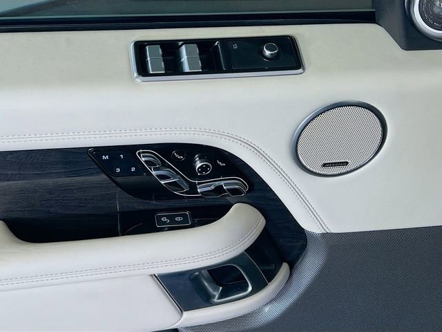 Used 2019 Land Rover Range Rover Long Wheelbase Autobiography AWD/4WD image 12