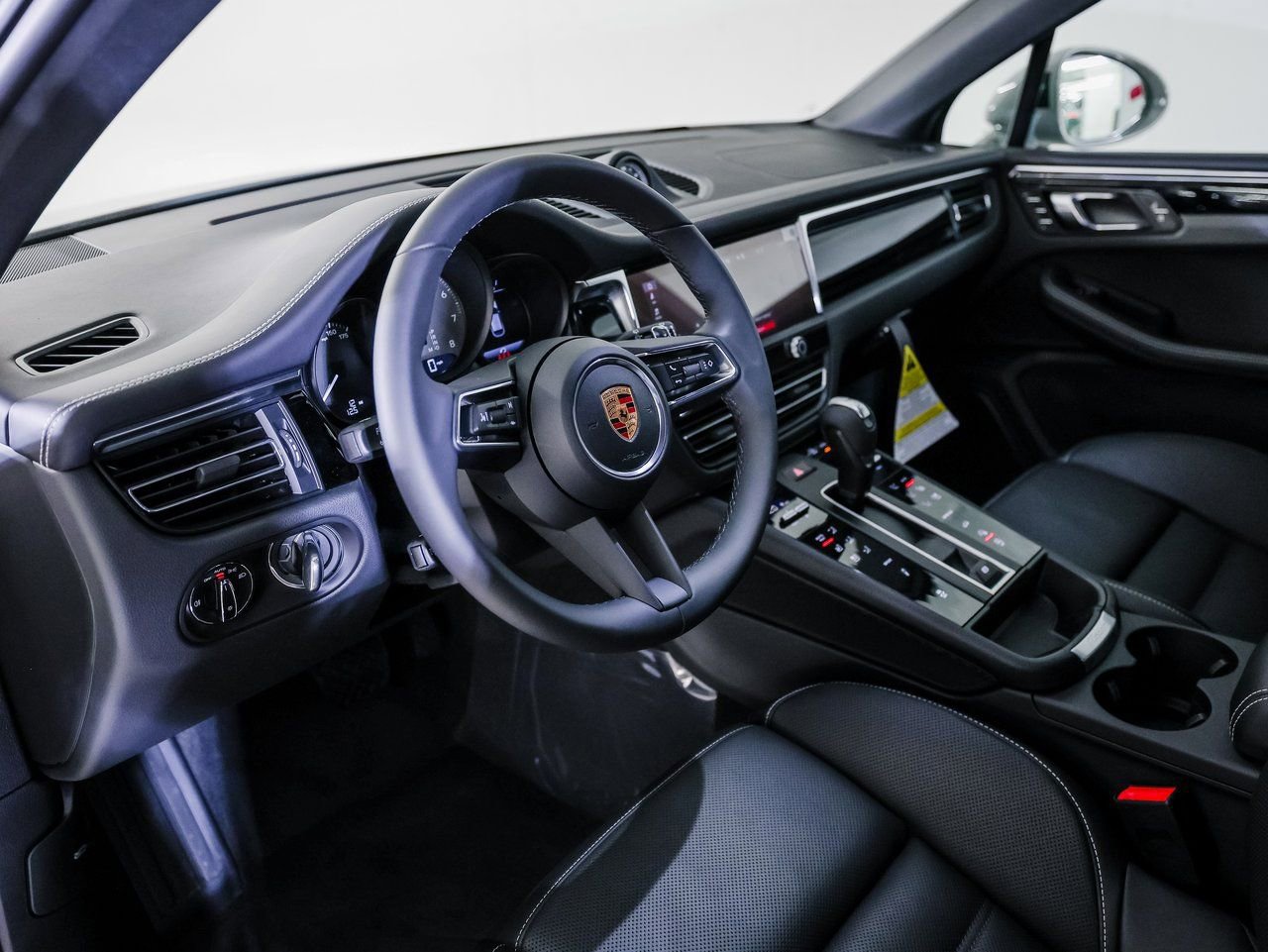 New 2026 Porsche Macan S image 4