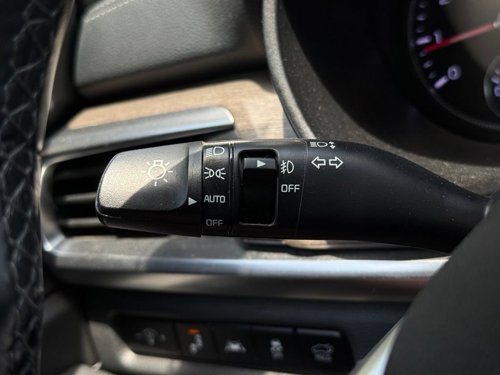 Used 2020 Kia Telluride SX w/ SX Prestige Package AWD/4WD image 24
