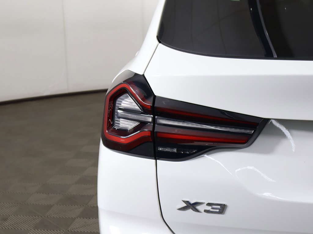 Used 2022 BMW X3 xDrive30i AWD/4WD image 17