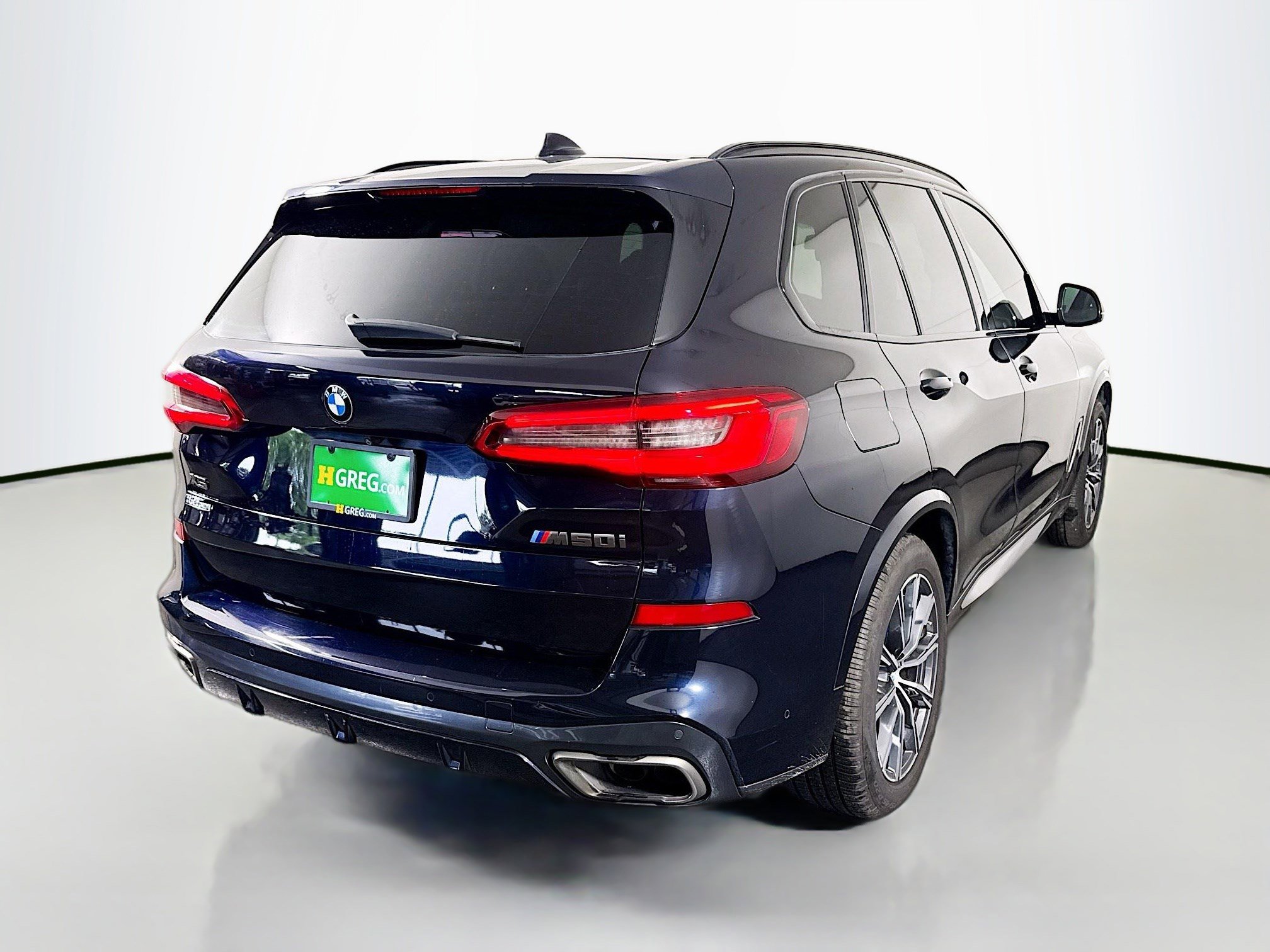 Used 2020 BMW X5 M50i w/ Premium Package image 10