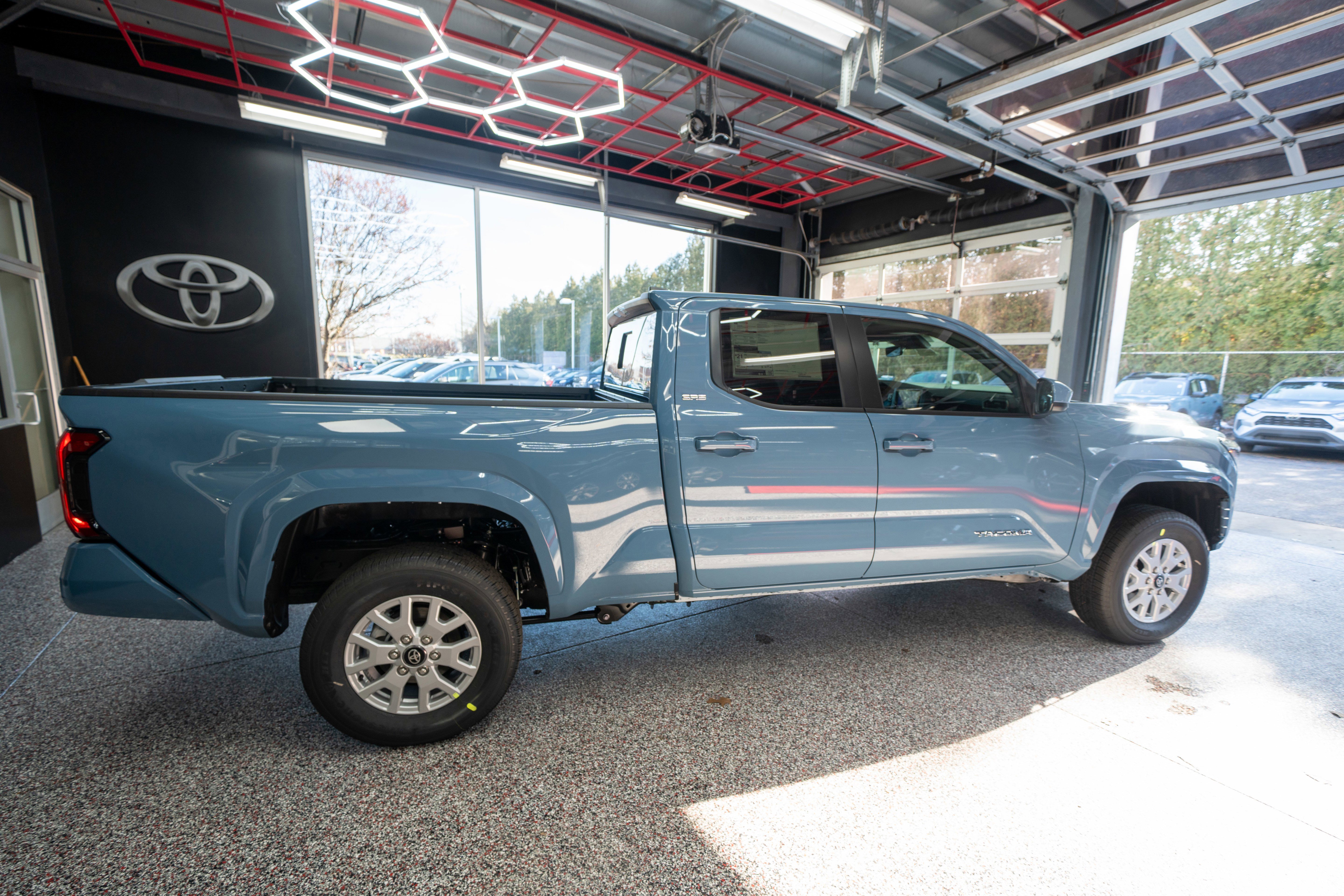 New 2026 Toyota Tacoma SR5 image 4