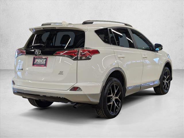 Used 2017 Toyota RAV4 SE image 5