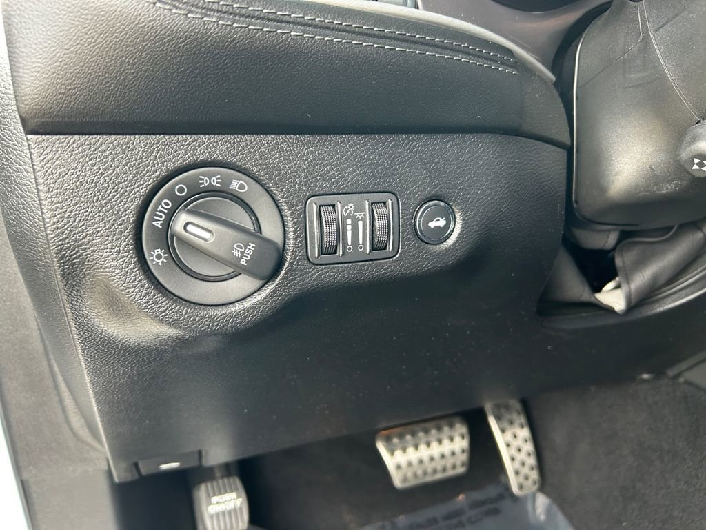 Used 2022 Dodge Challenger R/T w/ Plus Package RWD image 21