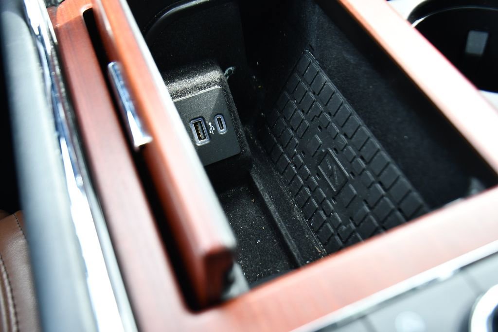 Used 2022 Lincoln Navigator Reserve AWD/4WD image 31