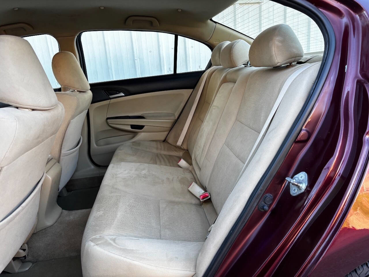Used 2011 Honda Accord LX image 17