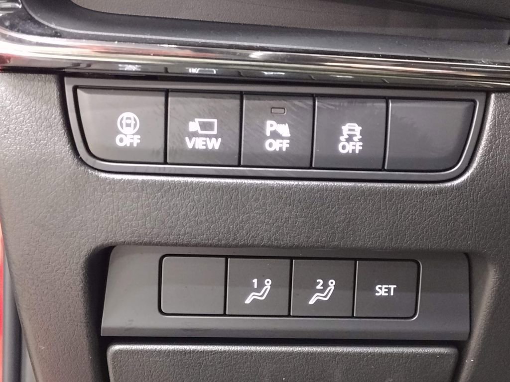 Used 2021 MAZDA MAZDA3 Hatchback w/Premium Plus Pkg image 25