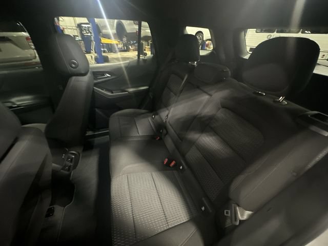 Used 2025 Chevrolet Equinox LT w/ Safety and Technology Package FWD image 30