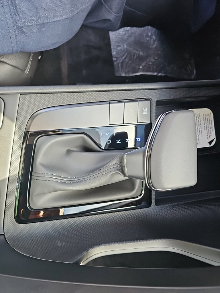 New 2026 Hyundai Elantra SEL Sport FWD image 21