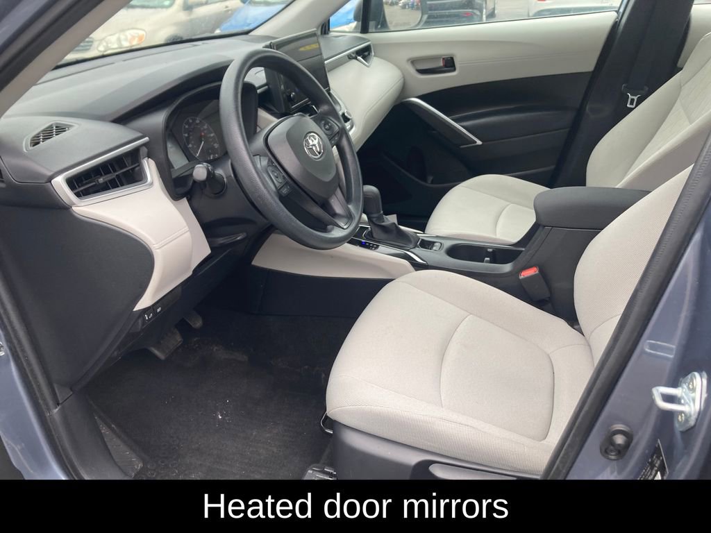 Used 2023 Toyota Corolla Cross L image 12