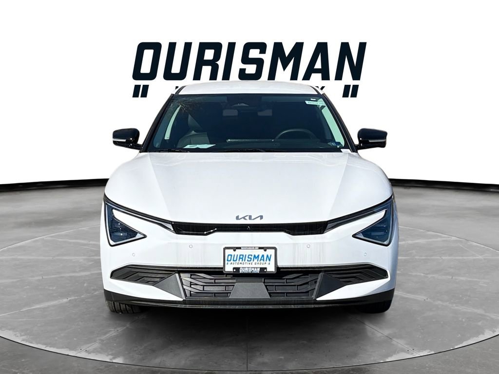 New 2025 Kia EV6 Light w/ Light LR Technology Package AWD/4WD image 8