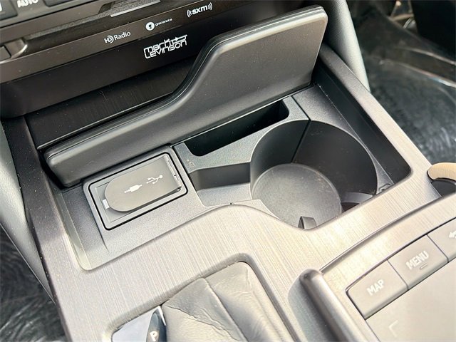 Used 2020 Lexus ES 300h w/ Premium Package image 31