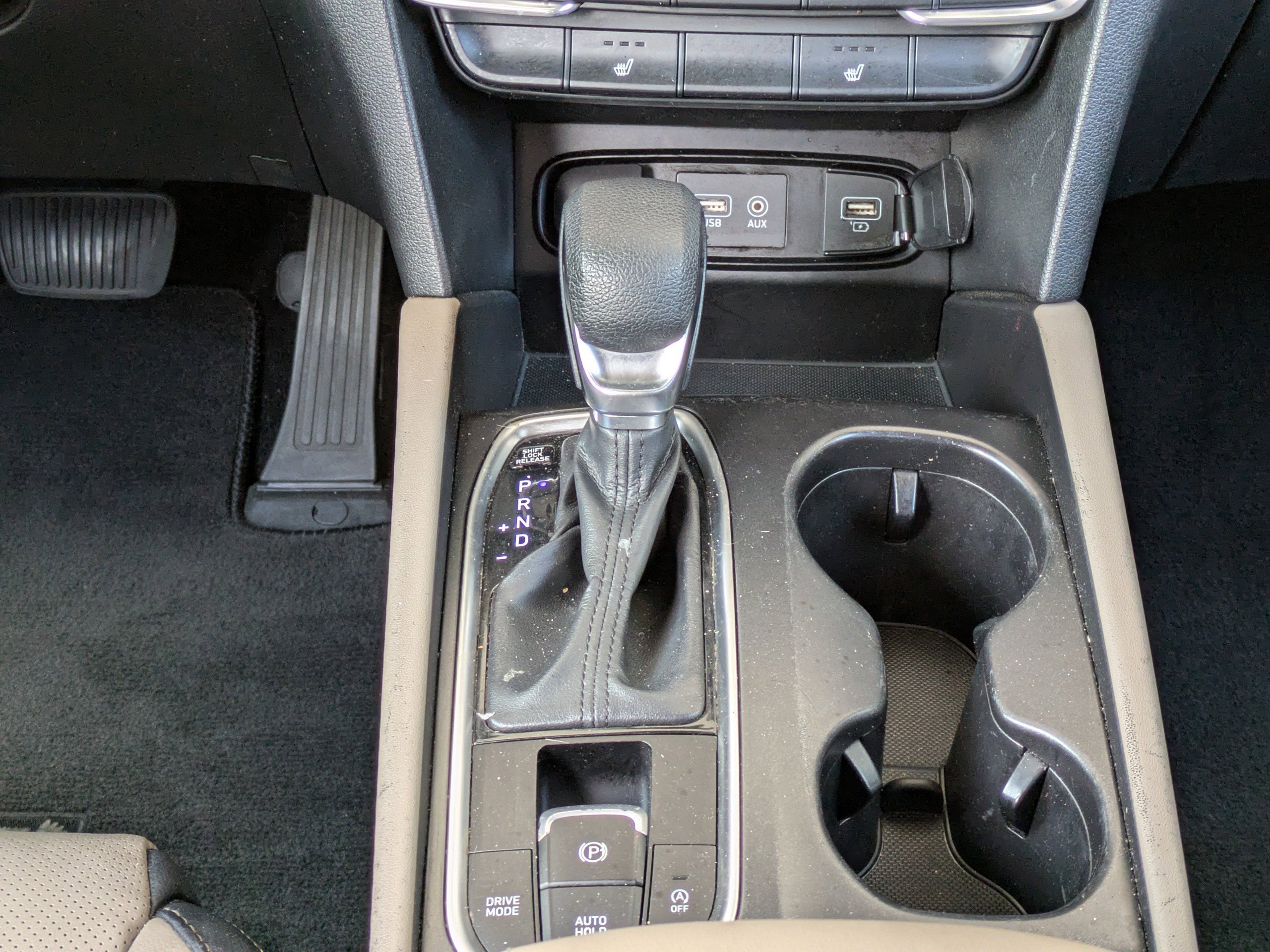 Used 2019 Hyundai Santa Fe SEL image 16